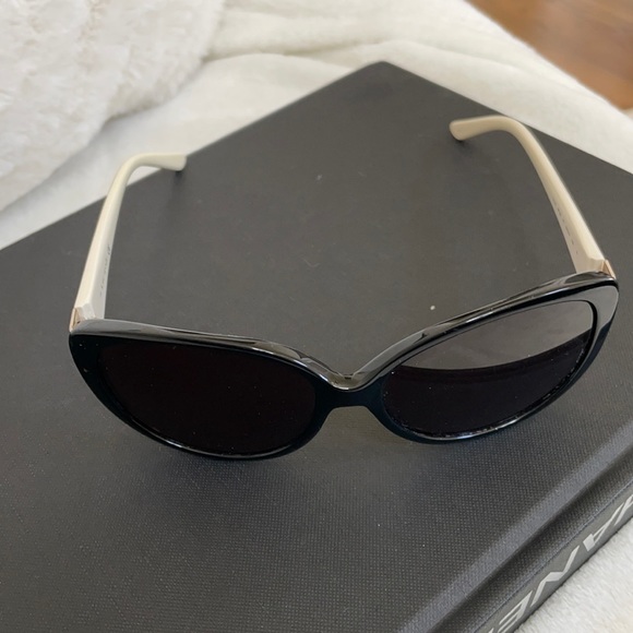 kate spade Accessories - Women’s Kate spade ♠️ New York sunglasses
